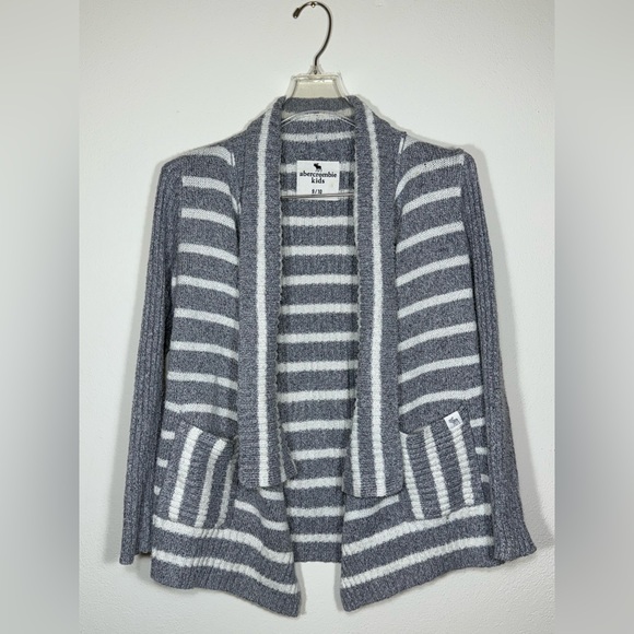 abercrombie kids Other - Abercrombie Kids Striped Knit in Gray and White Flyaway Style Open Sweater